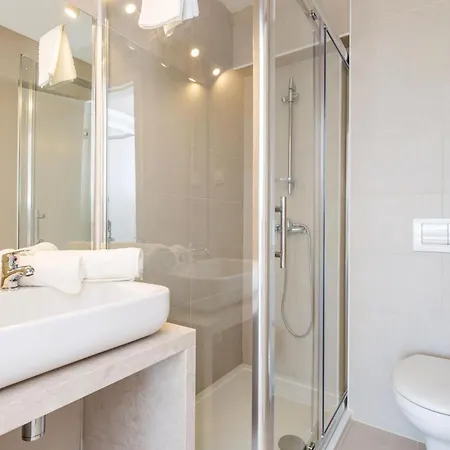 2 Bedroom Amazing In *